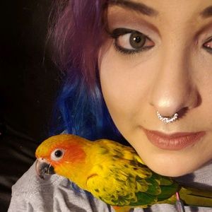 Meet your Posher, April